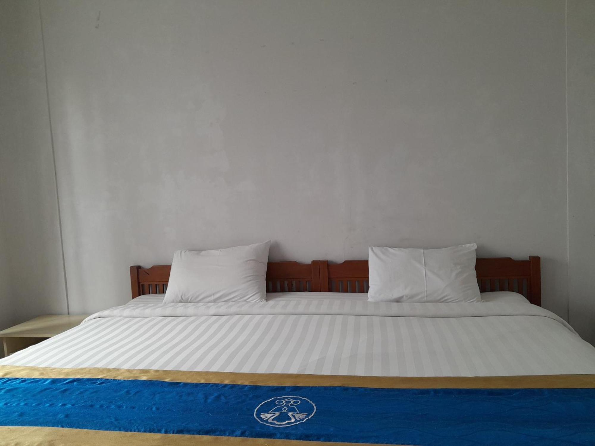 Hotel Dhyana Pura Kapal エクステリア 写真