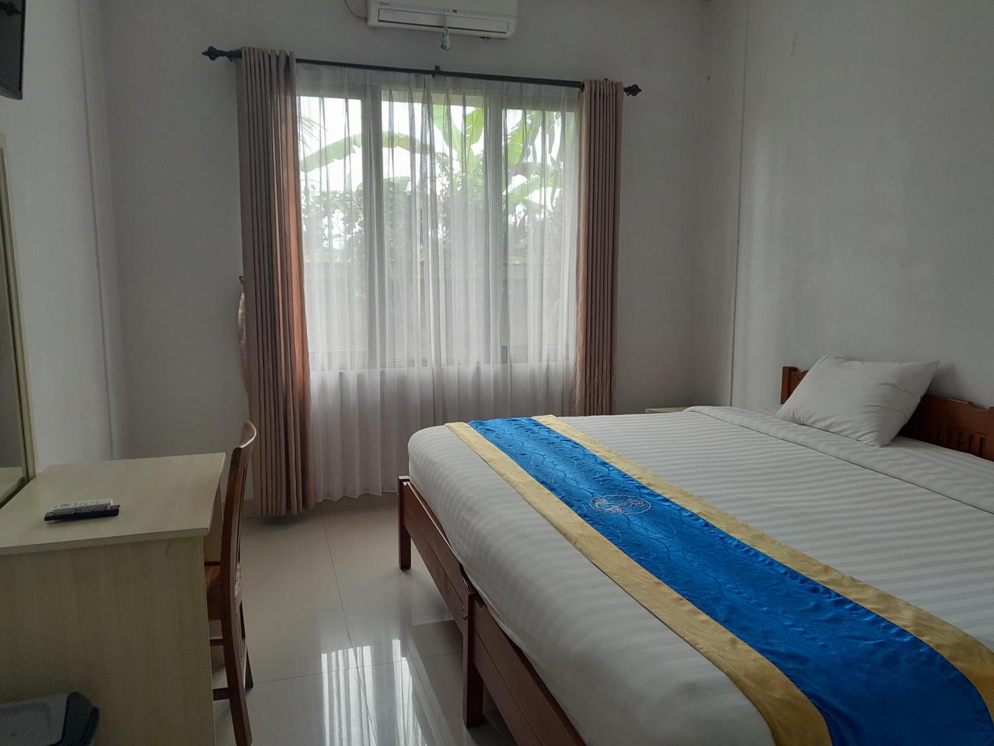Hotel Dhyana Pura Kapal エクステリア 写真