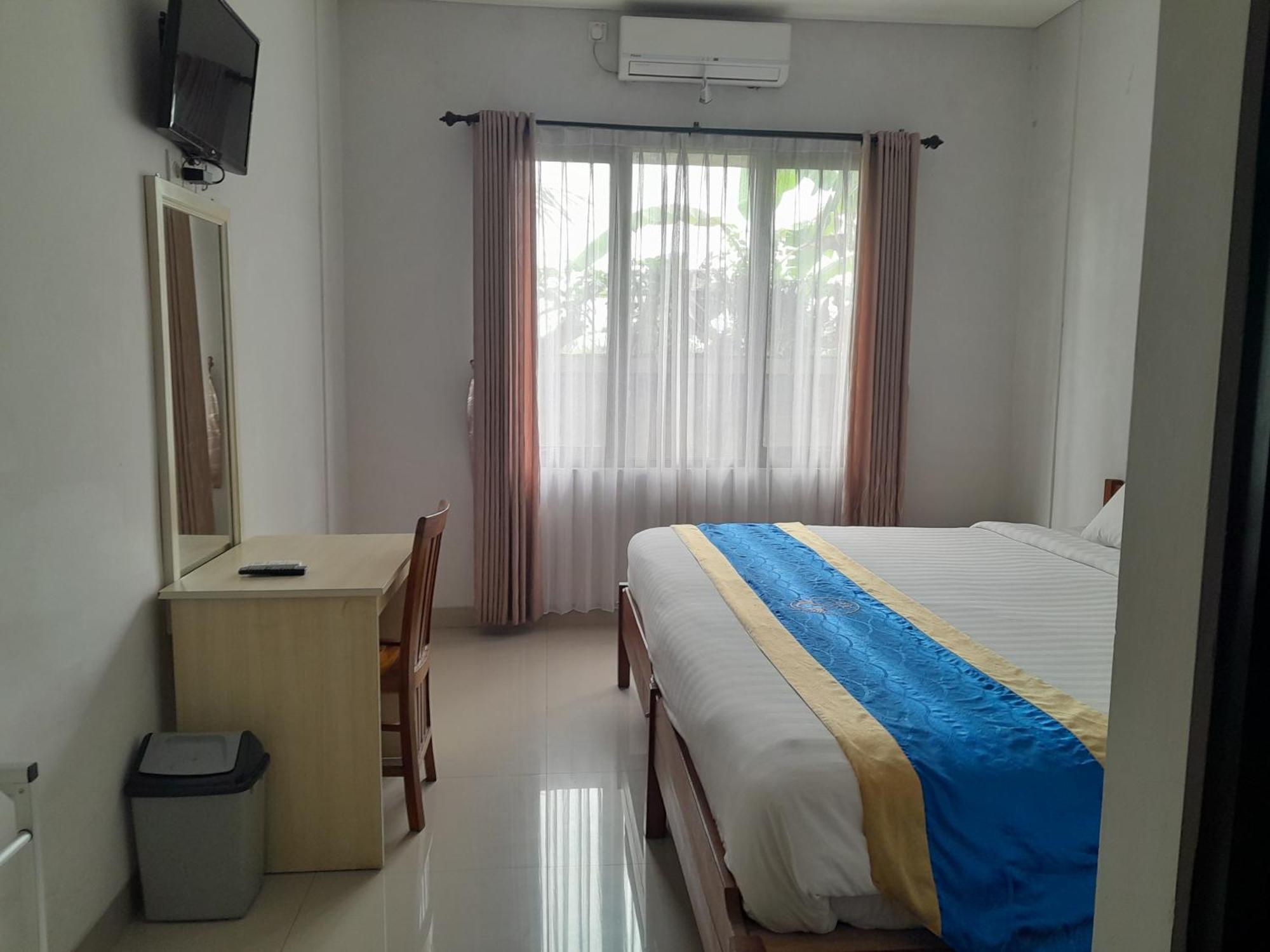 Hotel Dhyana Pura Kapal エクステリア 写真